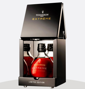 Cofanetto nero Magnum Cognac TESSERON EXTREME Grande Champagne da 1,75 L