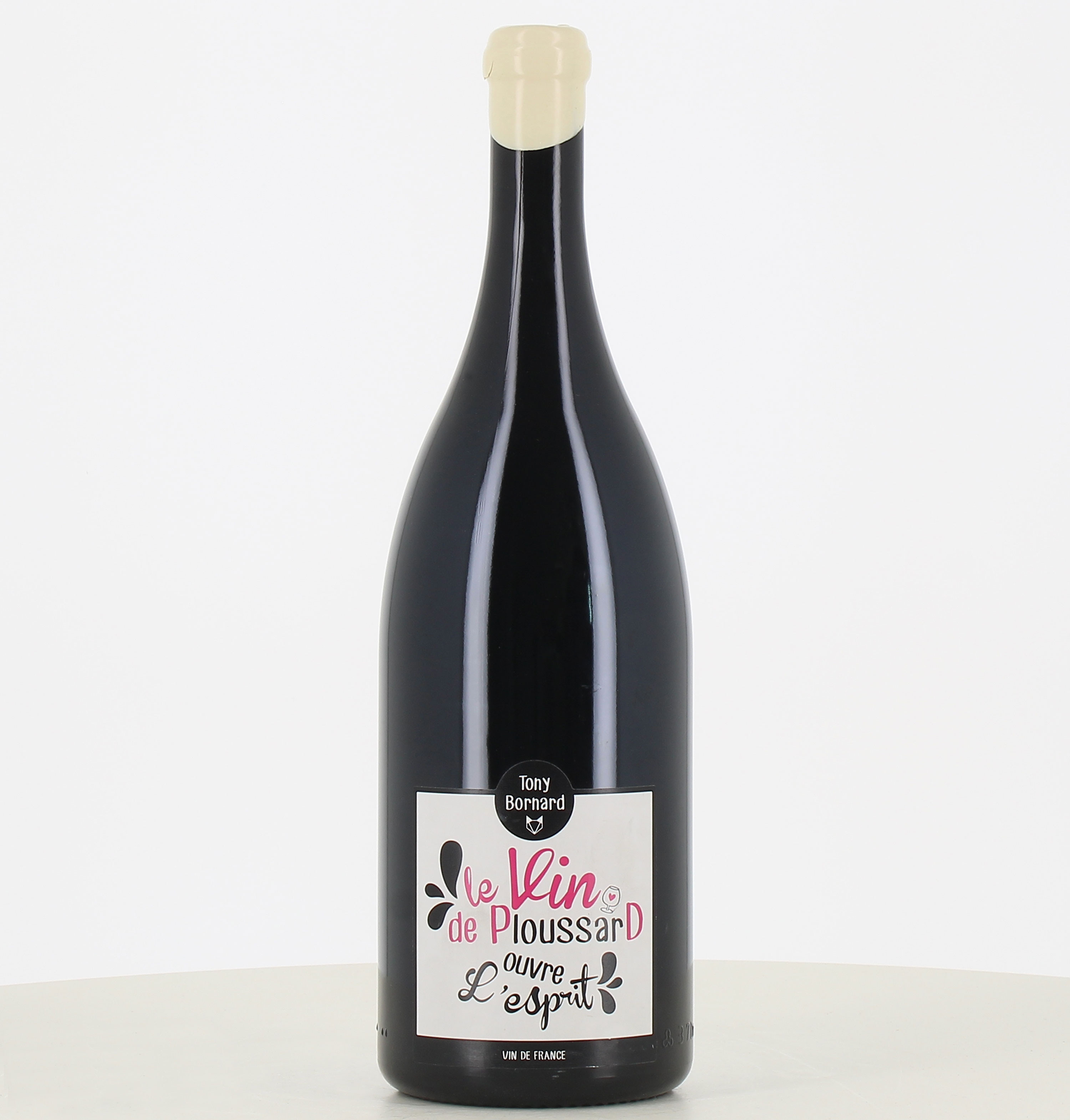 Magnum di vino rosso Le Vin de Ploussard VDF di Tony Bornard. 