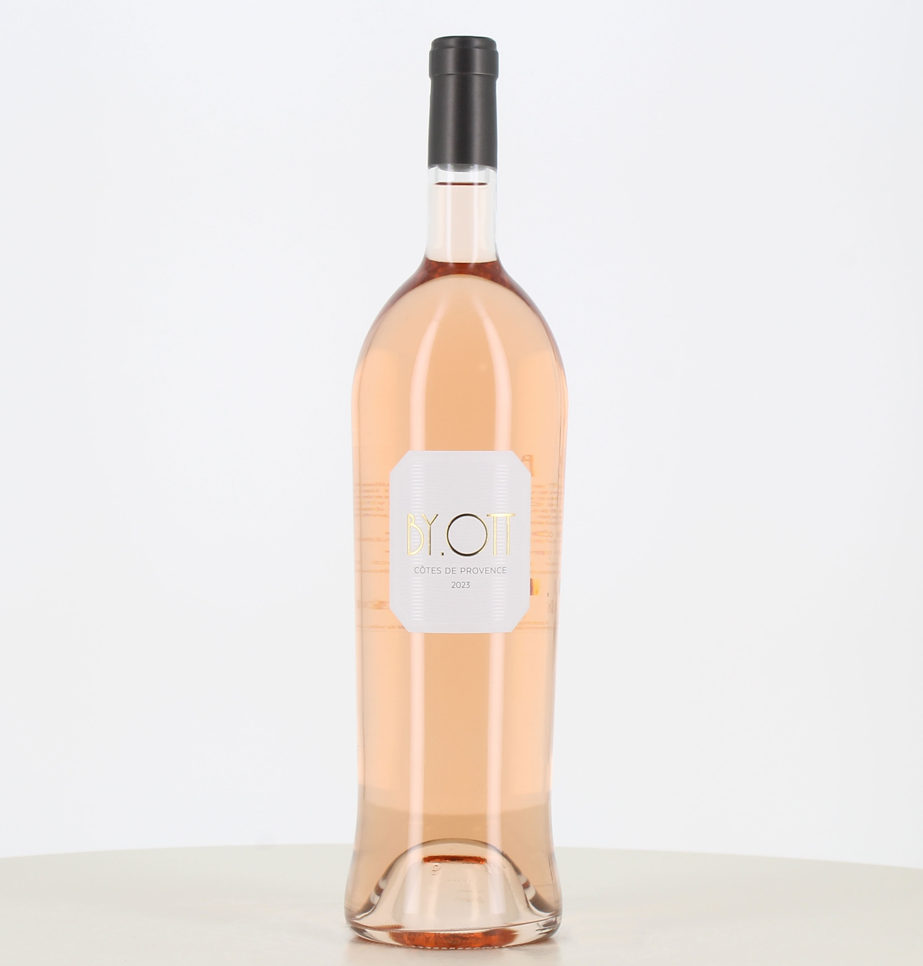 Magnum de vino rosado Côtes de Provence de OTT 2023. 