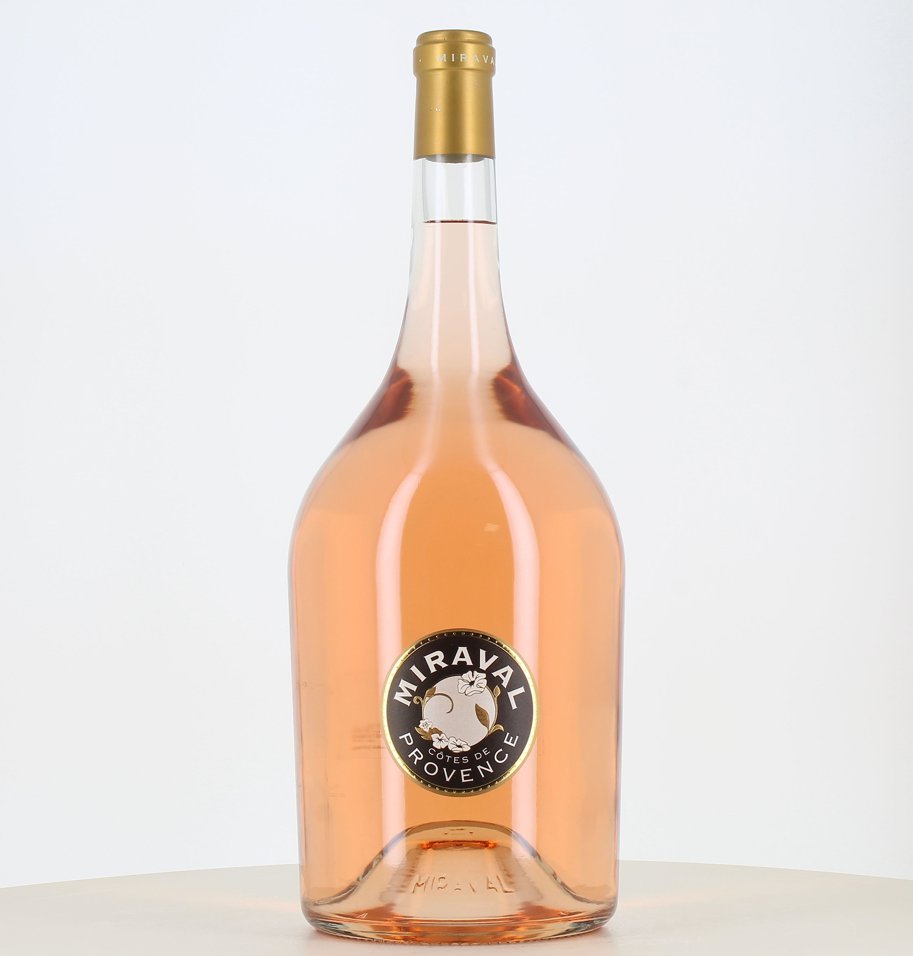 Mathusalem Rosé Miraval Côtes de Provence 2023 es un vino rosado de la región de Côtes de Provence. 