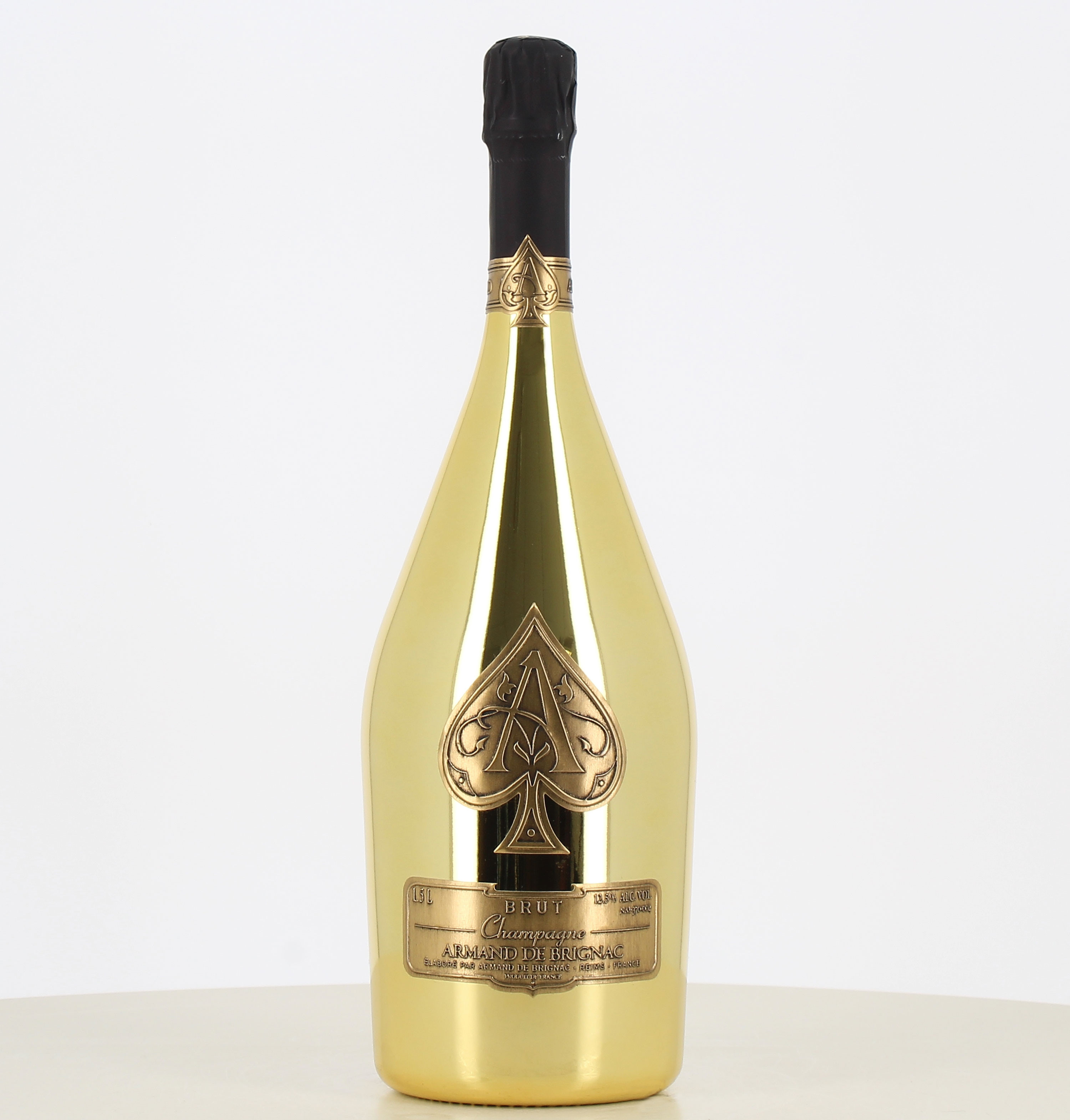 Magnum Champagne Brut Gold Armand De Brignac

This text appears to be the name of a specific champagne brand and variety. It sug 