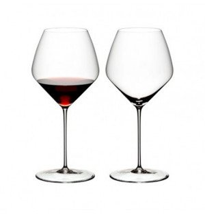 2 glasses of Pinot Noir Veloce Riedel